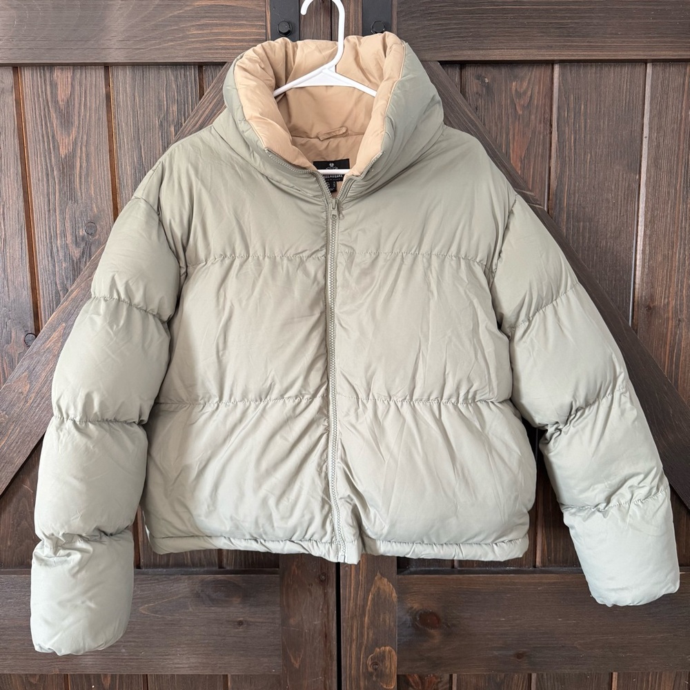 Threadbare Puffer Jacket Women’s Size 10(USA) light green cropped